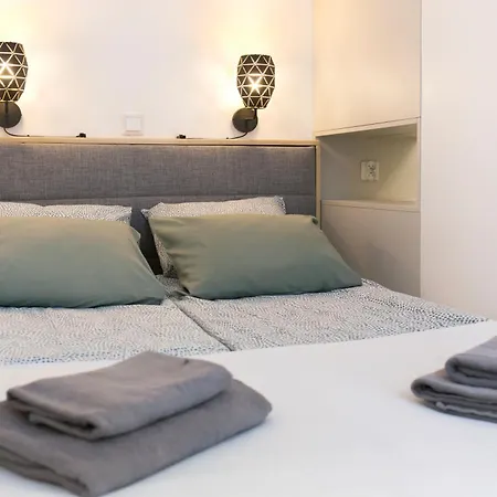 Cozy For Couples - Cracow Heart Lägenhet