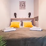 Cozy For Couples - Cracow Heart 아파트 *